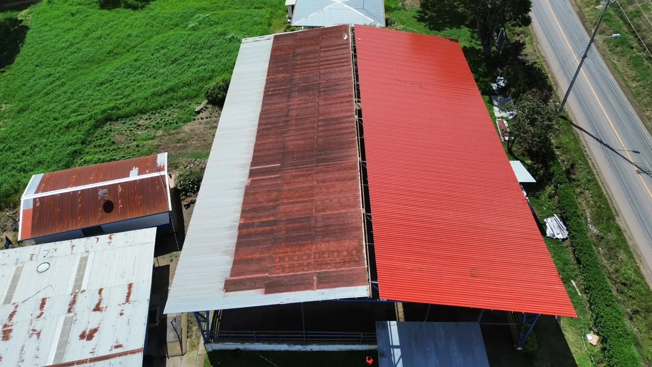 Techo nuevo terminado, visto desde un dron